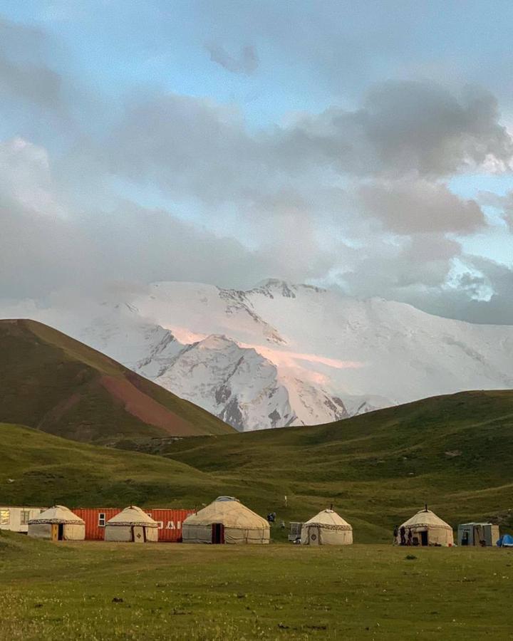 Pamir Nomad Yurt Camp Hotel Kara-Kavak Kültér fotó