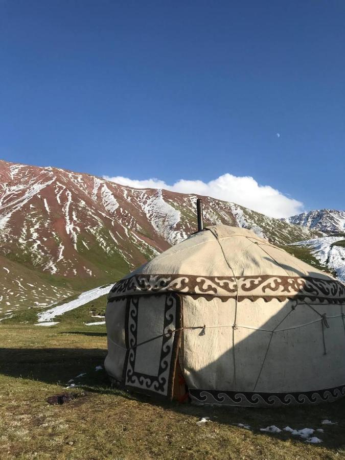 Pamir Nomad Yurt Camp Hotel Kara-Kavak Kültér fotó